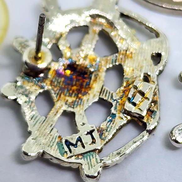 Vintage "MJ" Marie Jennifer Nautical Ship Wheel Rope Silver Pierced Earrings NOS - Picture 6 of 11